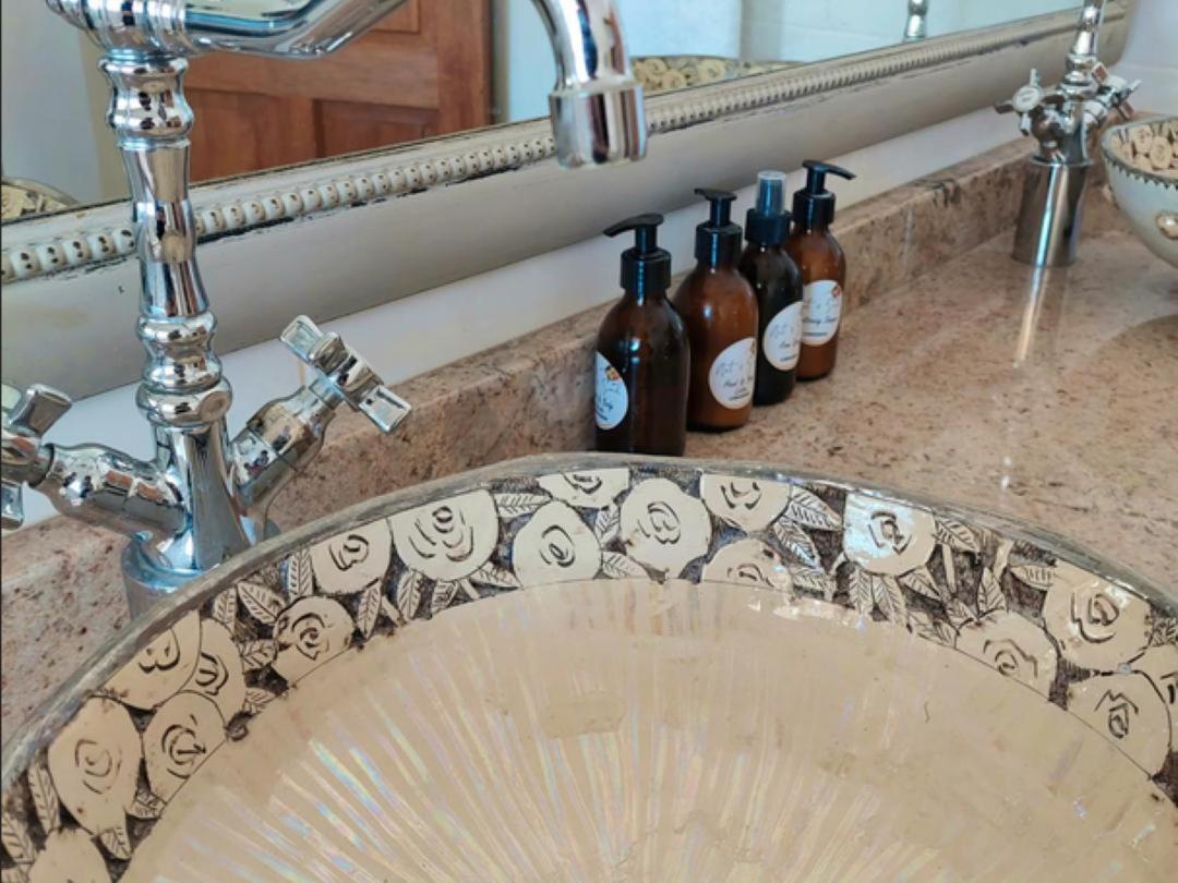 Art And Soul Restaurant, Accommodation, French Bar And Art Gallery Parys Quarto foto